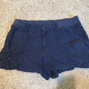 Navy linen shorts